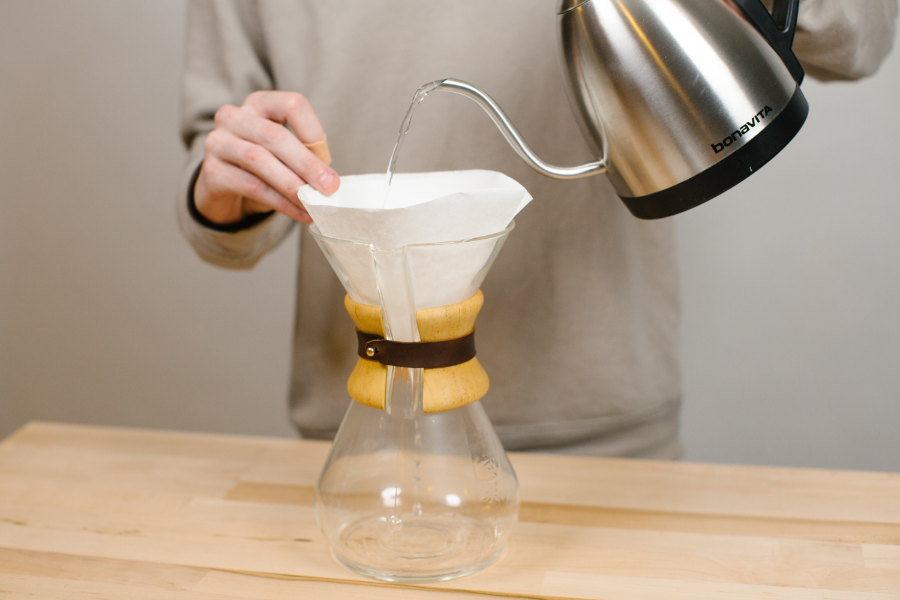 Image of Chemex Filter Rinsing.